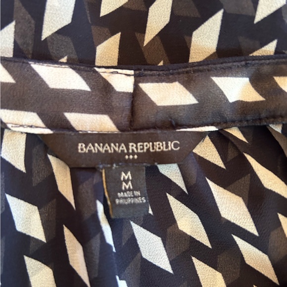 Banana Republic Sheer Long Sleeve Blouse - Picture 3 of 3